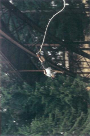 Vancouver bungee jump 1996 2.jpg